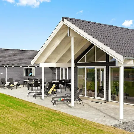 Luxury Retreat With Pool - By Traum Σπίτι διακοπών