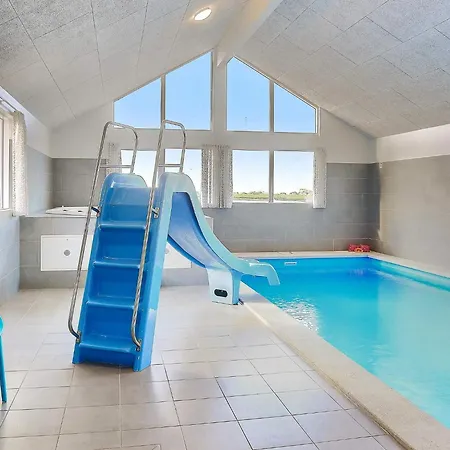 5 Star In * Bogense