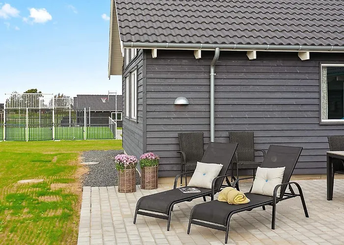 Luxury Retreat With Pool - By Traum Σπίτι διακοπών Bogense