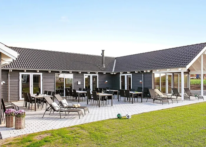 Luxury Retreat With Pool - By Traum Σπίτι διακοπών *